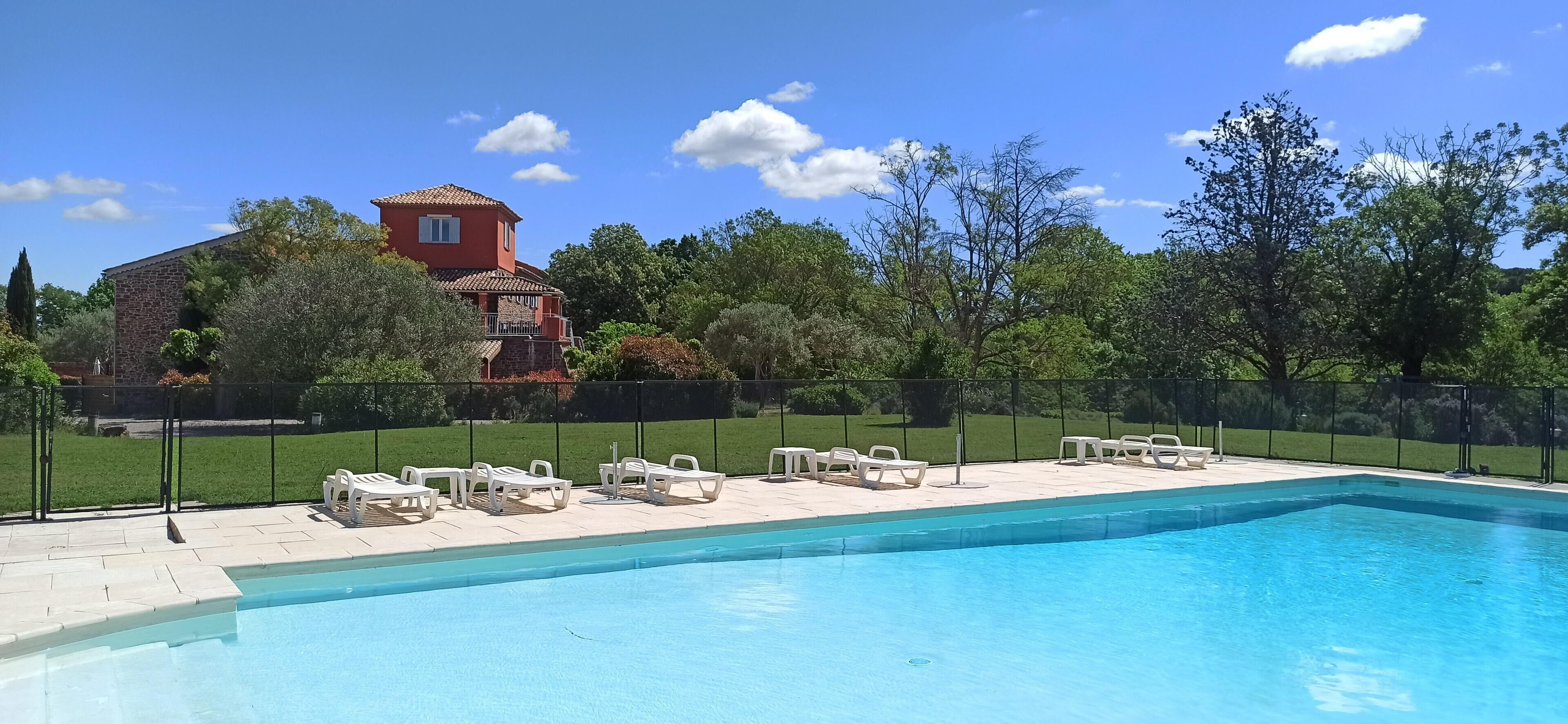 Piscina a l'aire lliure 