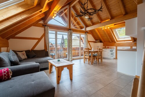 Ferienwohnung 'Kronenhirsch' mit Balkon und WLAN