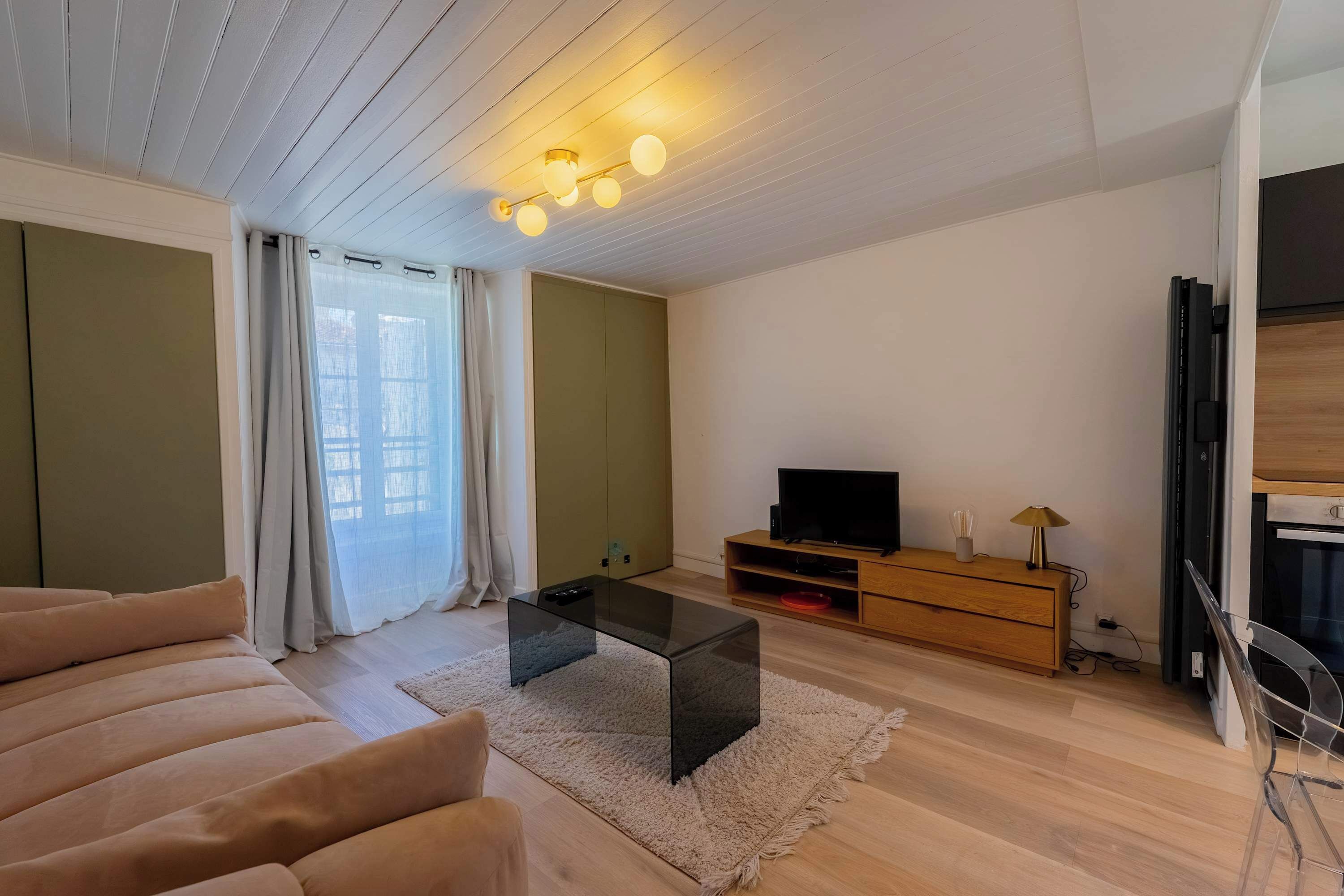 1 quarto, ferros/tábuas de passar roupa, Wi-Fi, roupa de cama