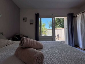 Iron/ironing board, WiFi, bed sheets - AppartHotel le Nid Marin (Aytré)