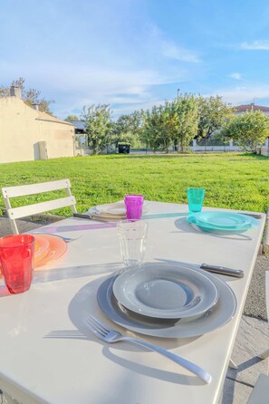 Servei de restauració a l'aire lliure