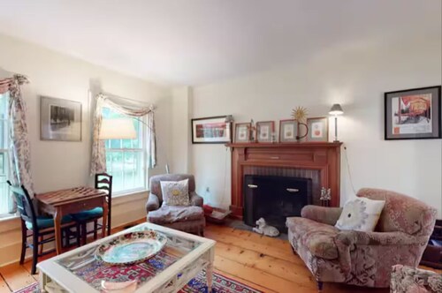 Enchanting 4-bedroom farmhouse in Londonderry
