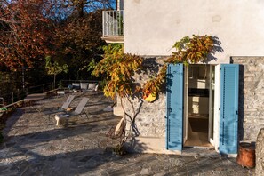 公寓, 山景 | 高档床上用品、羽绒被、熨斗/熨衣板、婴儿床