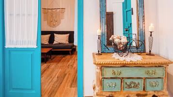 Deluxe Apartment, City View