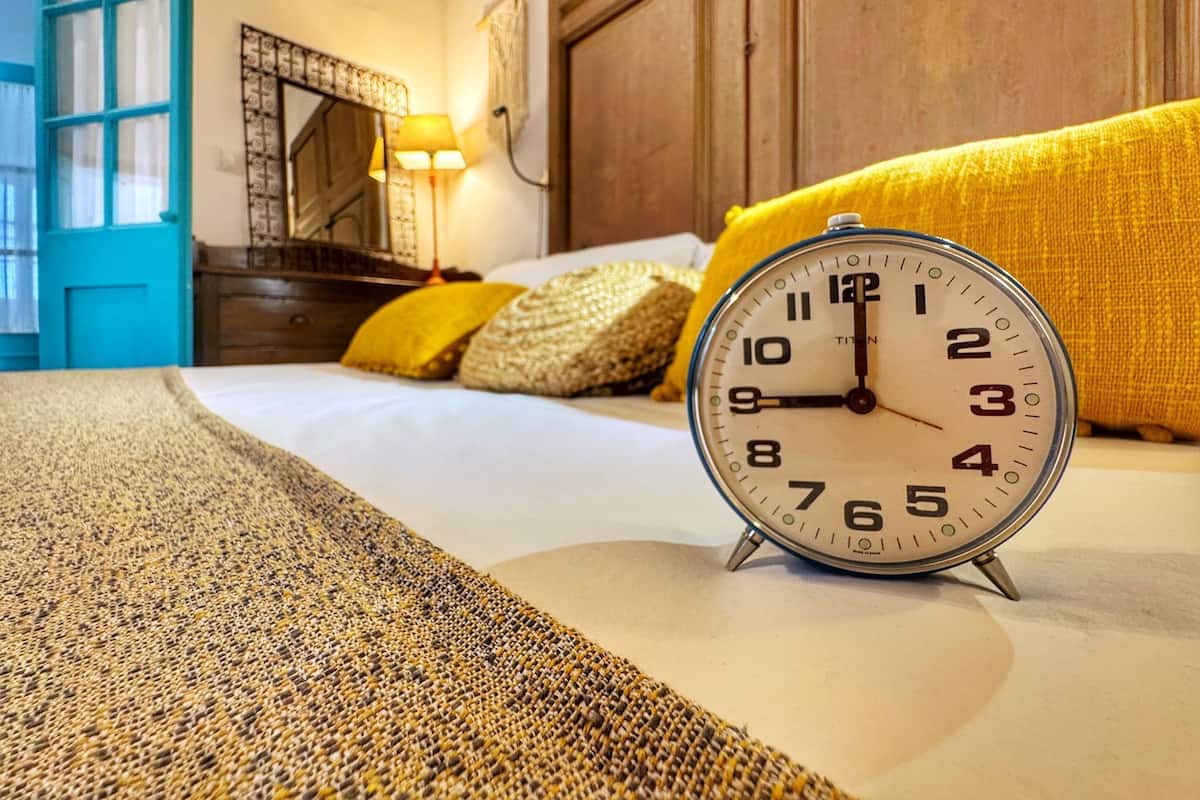 Apartamento luxo, vista para o pátio | Roupas de cama premium