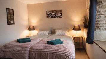 2 bedrooms, iron/ironing board, travel crib, free WiFi