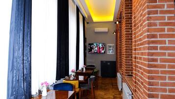 Desayuno buffet incluido todos los días