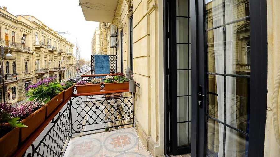 Reneissance Boutique Hotel