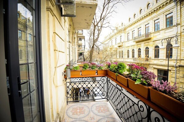 Standard dubbelrum eller tvåbäddsrum - balkong | Balkong