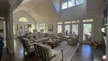 تلفزيون ذكي