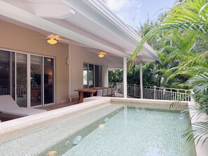 Outdoor pool - Deluxe 4BR Ground Floor Beachfront Puntarena (Río Hato)