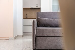 House | Living area - 1BR Apartment With Mountain Views Golem (Golem)