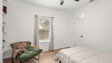 4 habitaciones, internet y ropa de cama