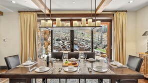 Dining - Ski-In Elegance in Arrowhead | High Road (Edwards)