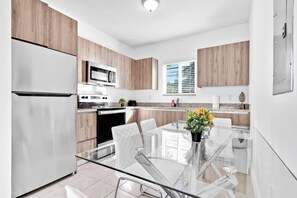 Fridge, microwave, oven, stovetop - ° Charming   3BR 2Bth Apt ENJOY the 8th Street ° (Miami)