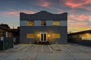 Exterior - ° Comfy Apt on 8th Street °  Enjoy Latin life (Miami)