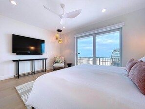 5 bedrooms, iron/ironing board, travel cot, free WiFi - Beach Two: Style Meets the Shore w/ Pool and Spa (Treasure Island)