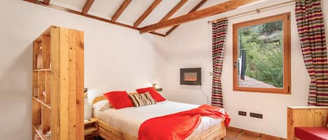 2 chambres, fer et planche Ă repasser, Wi-Fi, literie fournie