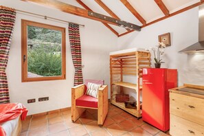 Interior - Vacation Apartment 'Casa Rural Ruta Del Tajinaste Azul' with Sea View, Wi-Fi & Air Conditioning (Valsequillo)