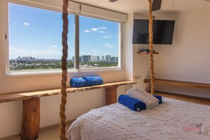 3 bedrooms, free WiFi, bed sheets - 3-bedroom condo in marvelous Cancún with AC (Cancún)