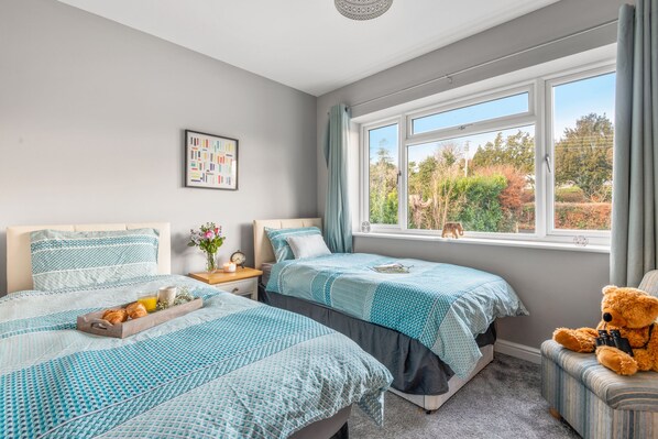 5 ห้องนอน, ห้องพักตกแต่งอย่างมีเอกลักษณ์, ตกแต่งพิเศษโดยเฉพาะ, Wi-Fi ฟรี