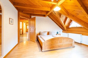 4 habitaciones, wifi y ropa de cama 