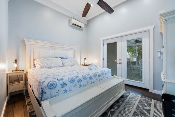 1 makuuhuone, työpöytä, Wi-Fi, vuodevaatteet