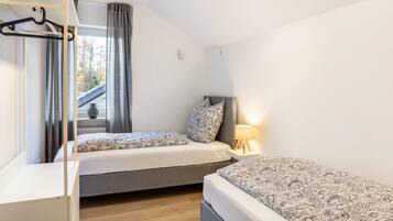 3 bedrooms, WiFi, bed sheets