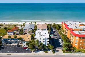 Exterior - Beautiful Beach Condo. Beach Access Few Steps Away. 2Bed/2Bath. (Indian Rocks Beach)