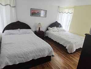 3 Schlafzimmer, kostenloses WLAN, Bettwäsche, Rollstuhlgeeignet