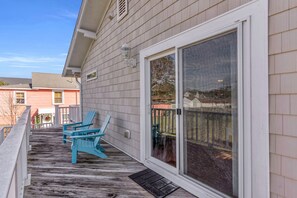 Terrace/patio - Charming Low-Tox Carolina Beach Cottage (Carolina Beach)