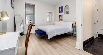 King Bed/Cherokee St Art District/Fast WiFi + W/D