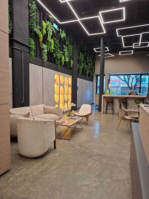 Interior - Hotel Time Oclock (Medellín)