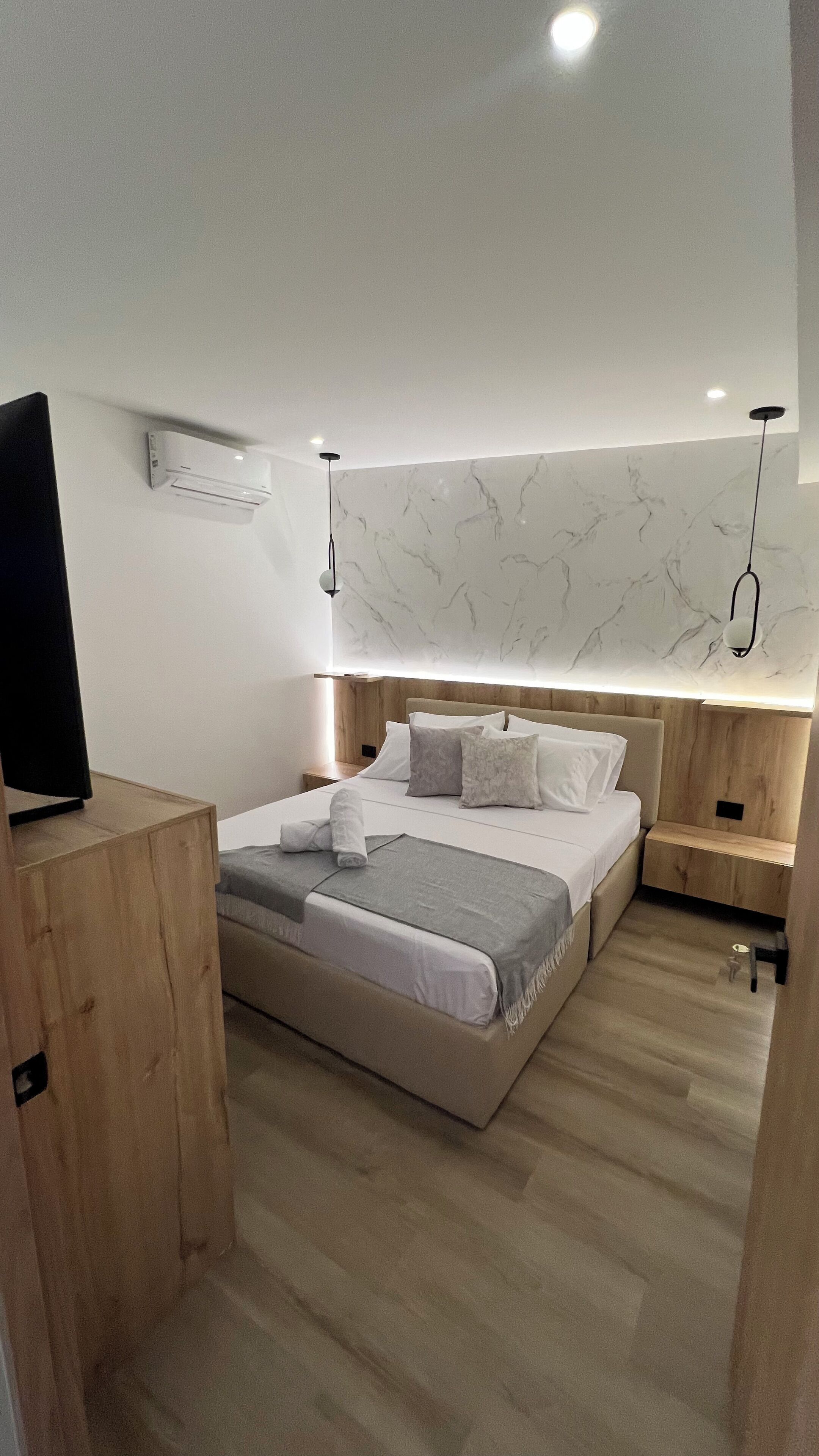 Exclusive Suite, City View | In-room safe, desk, laptop workspace, free WiFi