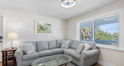 🏖️Incredible Location | Pet Friendly | Steps to Beach | Villa Bleu 2🏖️