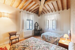 Deluxe Twin Room | Free WiFi - PODERE GIGLIO (Empoli)