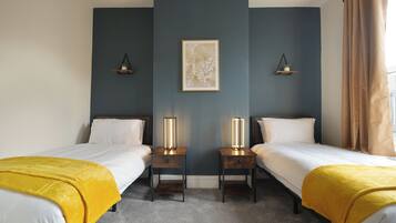 House, 3 Bedrooms | Iron/ironing board, free WiFi