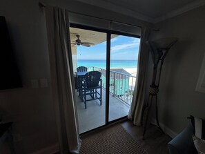 Smart TV - Wake Up to Ocean Views – Cozy Condo on the Beach! (Panama City)