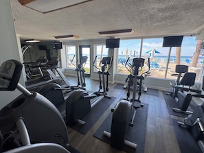 Fitness facility - Wake Up to Ocean Views – Cozy Condo on the Beach! (Panama City)