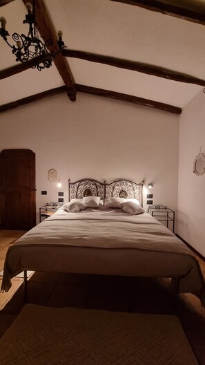 Superior Double Room, Garden View | Free WiFi - B&B Domuseo (Quartucciu)