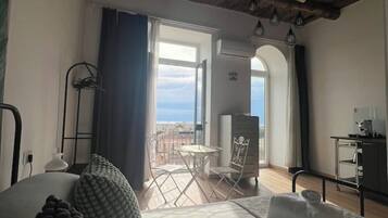 1 camera, ferro/asse da stiro, Wi-Fi gratuito, lenzuola