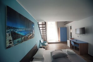 Comfort-Vierbettzimmer | Zimmersafe, Verdunkelungsvorhänge, schallisolierte Zimmer