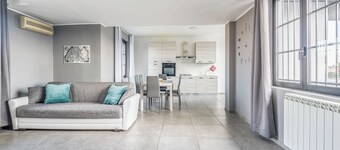 Elegant apartment with private terrace - between Milan and Rho Fiera