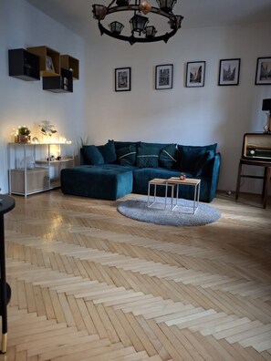 Living area - Central modern apartment - wifi, coffee (Bratislava)