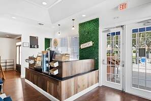 Lobby - Lucaya Resort 3BR — Near Disney w/ Gym & Pool (Kissimmee)