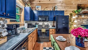 Unclassified image, 3 of 54, button - TheGrandOldOsprey | HotTub+GameRoom 2 min Parkway! (Pigeon Forge)