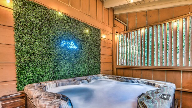 Unclassified image, 1 of 54, button - TheGrandOldOsprey | HotTub+GameRoom 2 min Parkway! (Pigeon Forge)