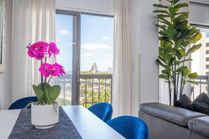 Interior - Modern 2BR Near Universal (Orlando)