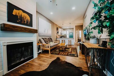 Soulard Cabin • Queen Bed • WiFi • Laundry • Patio