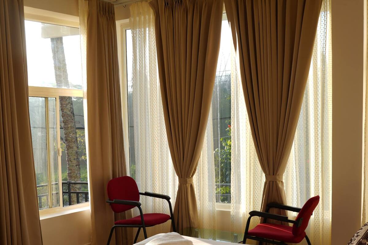 Deluxe Double Room, Hill View | Free WiFi